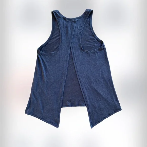 Gap: Tank Top - Picture 2 of 14